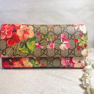 Gucci Leather Bloom Wallet